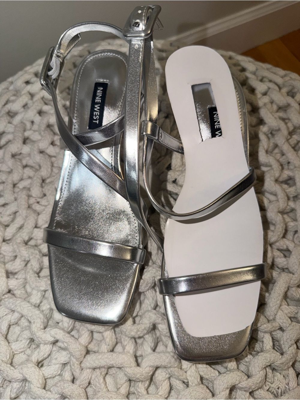 Nine West Silver Strappy Heels Sandals Size 6.5 - Picture 2 of 7